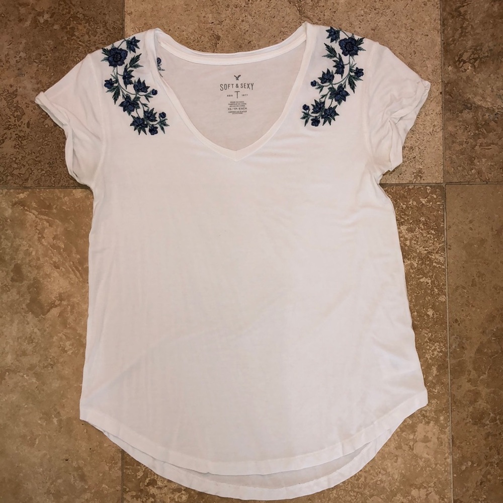 American Eagle embroidered top